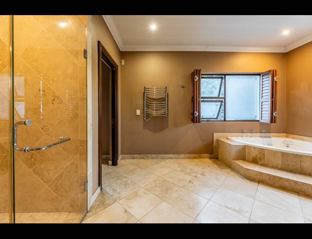 5 BEDROOM HOUSE FOR SALE IN BROADACRES